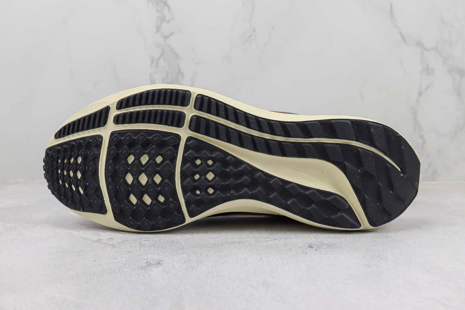 耐克Nike Air Zoom Pegasus 40纯原版本飞马40代白红色网面跑鞋 莆田复刻耐克 货号：FJ0686-100