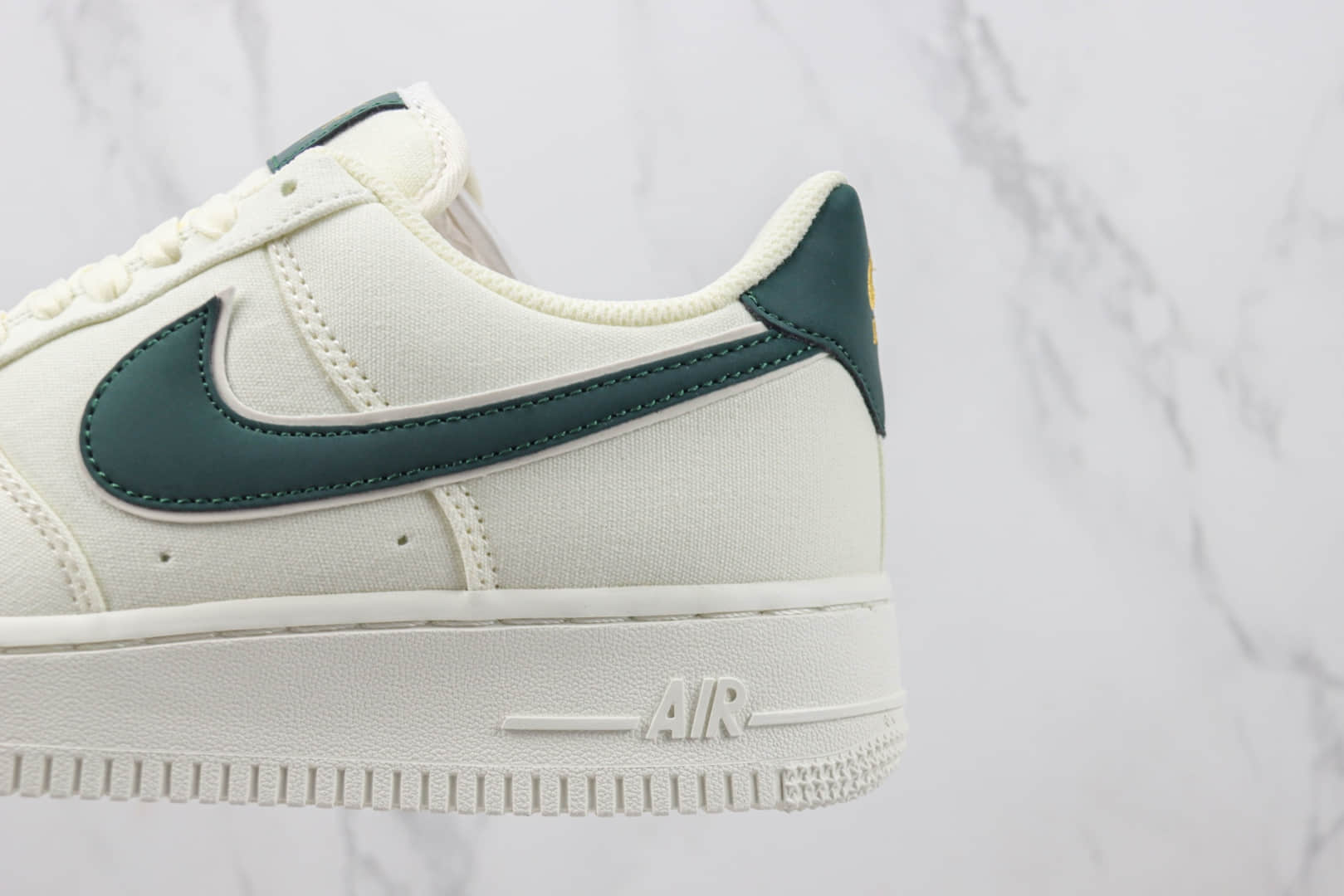 耐克Nike Air Force 1’07 Low纯原版本低帮空军一号白绿色板鞋 莆田天花板AF1系列 货号：MN5696-309