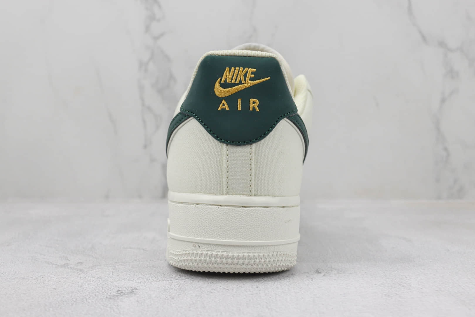 耐克Nike Air Force 1’07 Low纯原版本低帮空军一号白绿色板鞋 莆田天花板AF1系列 货号：MN5696-309