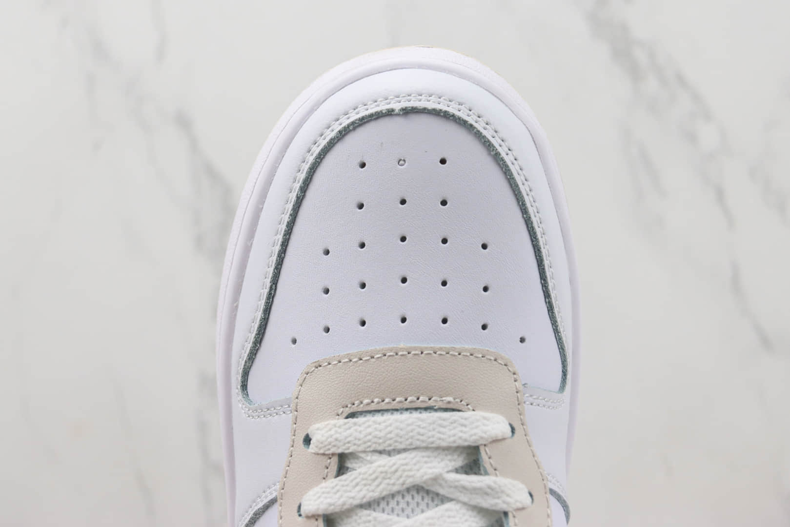 耐克Nike Court Borough Low 2纯原版本白色黄蓝渐变勾板鞋 莆田复刻耐克 货号：FJ7692-191