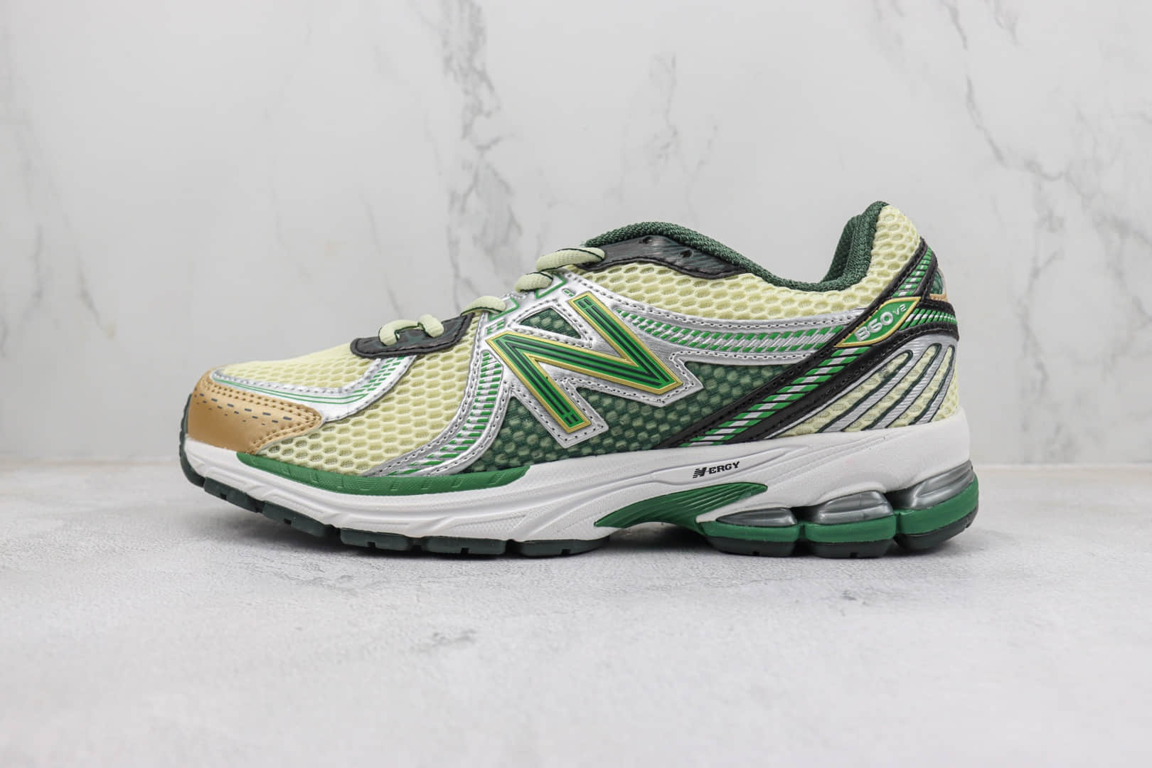 新百伦Aimé Leon Dore x New Balance 860V2纯原版本NB860V2绿色复古网面跑鞋 莆田新百伦代理 货号：ML860AL2