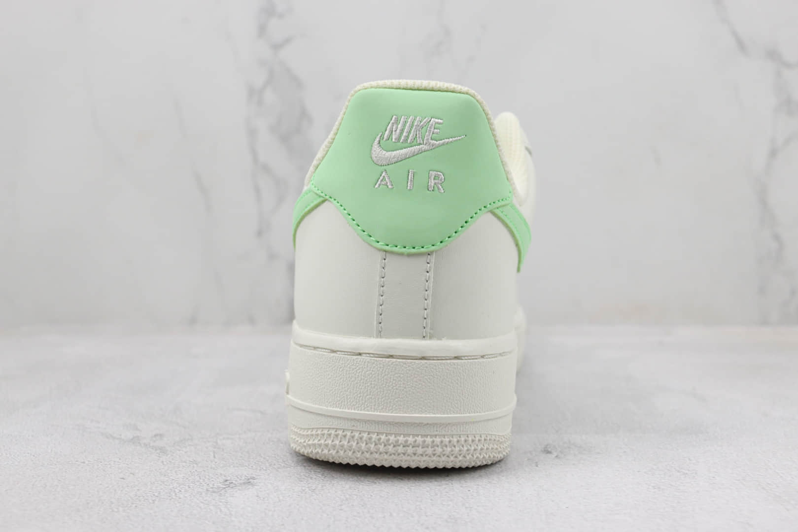 耐克Nike Air Force 1 Low纯原版本空军一号低帮AF1白绿色 莆田天花板AF1系列 货号：CQ5059-223