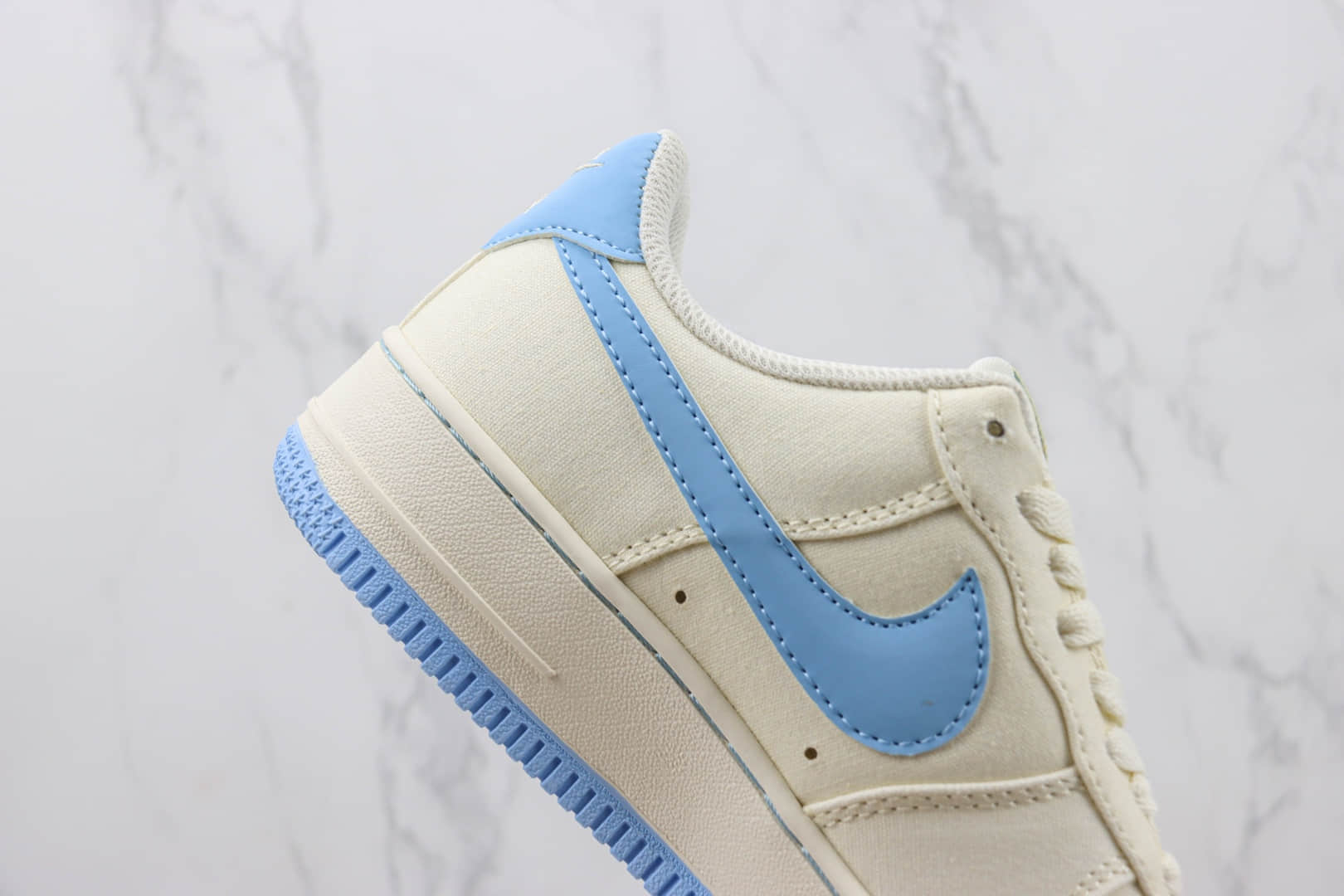 耐克Nike Air Force 1 Low纯原版本空军一号低帮AF1米白蓝色运动板鞋 莆田耐克货源 货号：ME0112-533