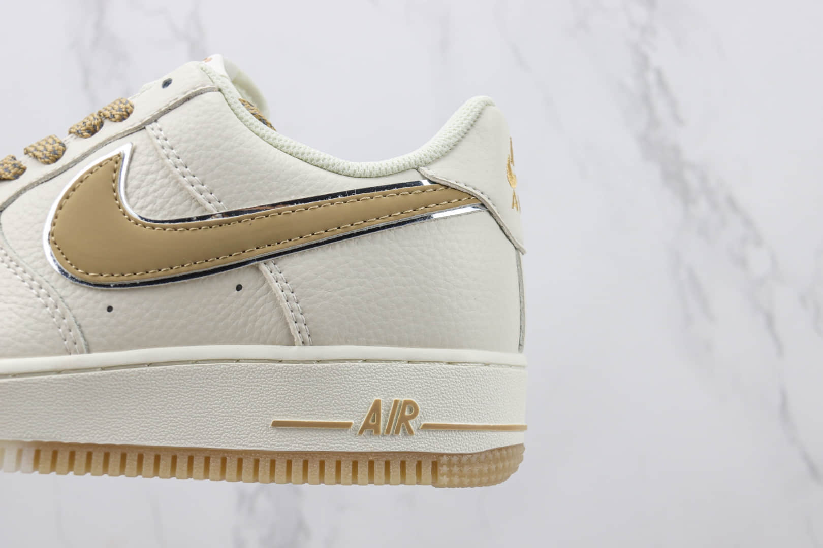 耐克Nike Air Force 1 Low纯原版本空军一号低帮AF1白卡其板鞋 莆田天花板AF1系列 货号：JJ0253-007