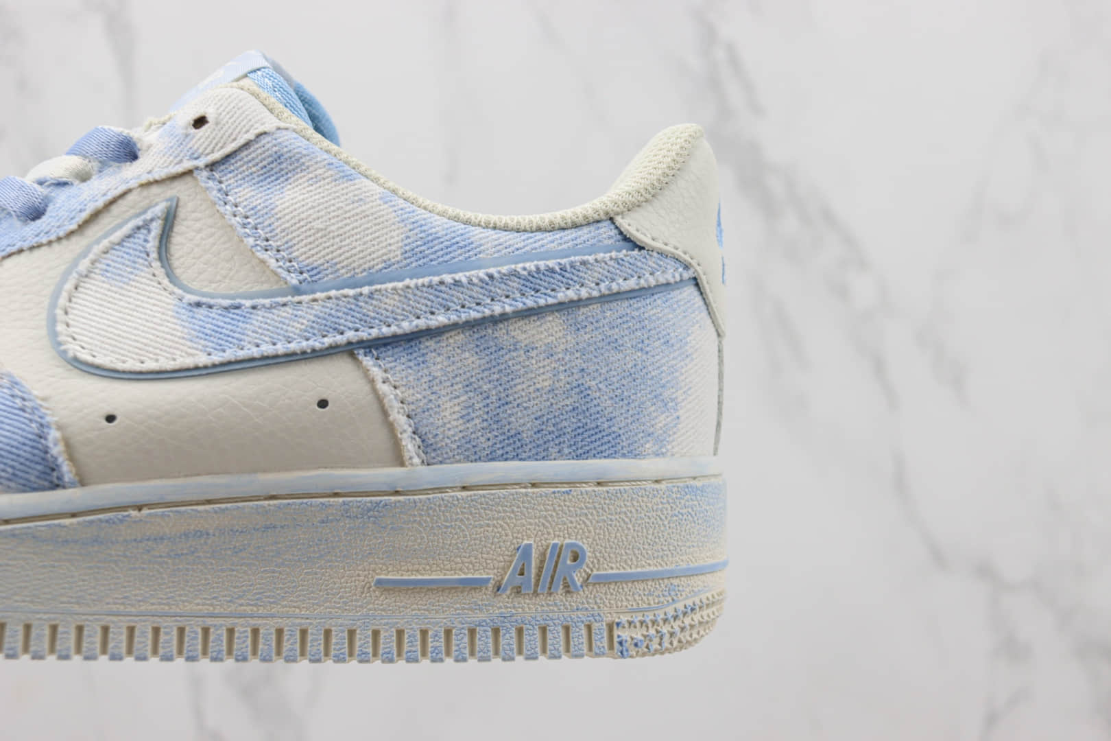 耐克Nike Air Force 1 Low纯原空军一号低帮AF1做旧牛仔蓝渐变蓝擦色板鞋 莆田耐克货源 货号：FB0607-022