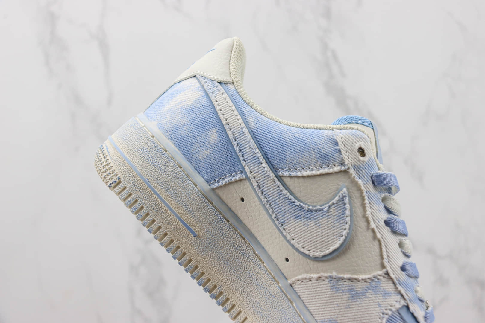 耐克Nike Air Force 1 Low纯原空军一号低帮AF1做旧牛仔蓝渐变蓝擦色板鞋 莆田耐克货源 货号：FB0607-022