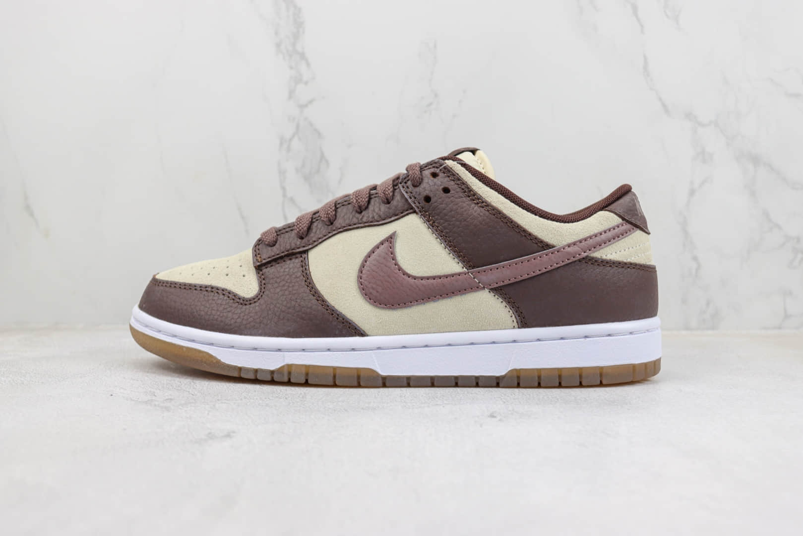 耐克Nike SB Dunk Low纯原版本低帮SB Dunk摩卡灰棕板鞋 莆田耐克货源 货号：FJ4734-100