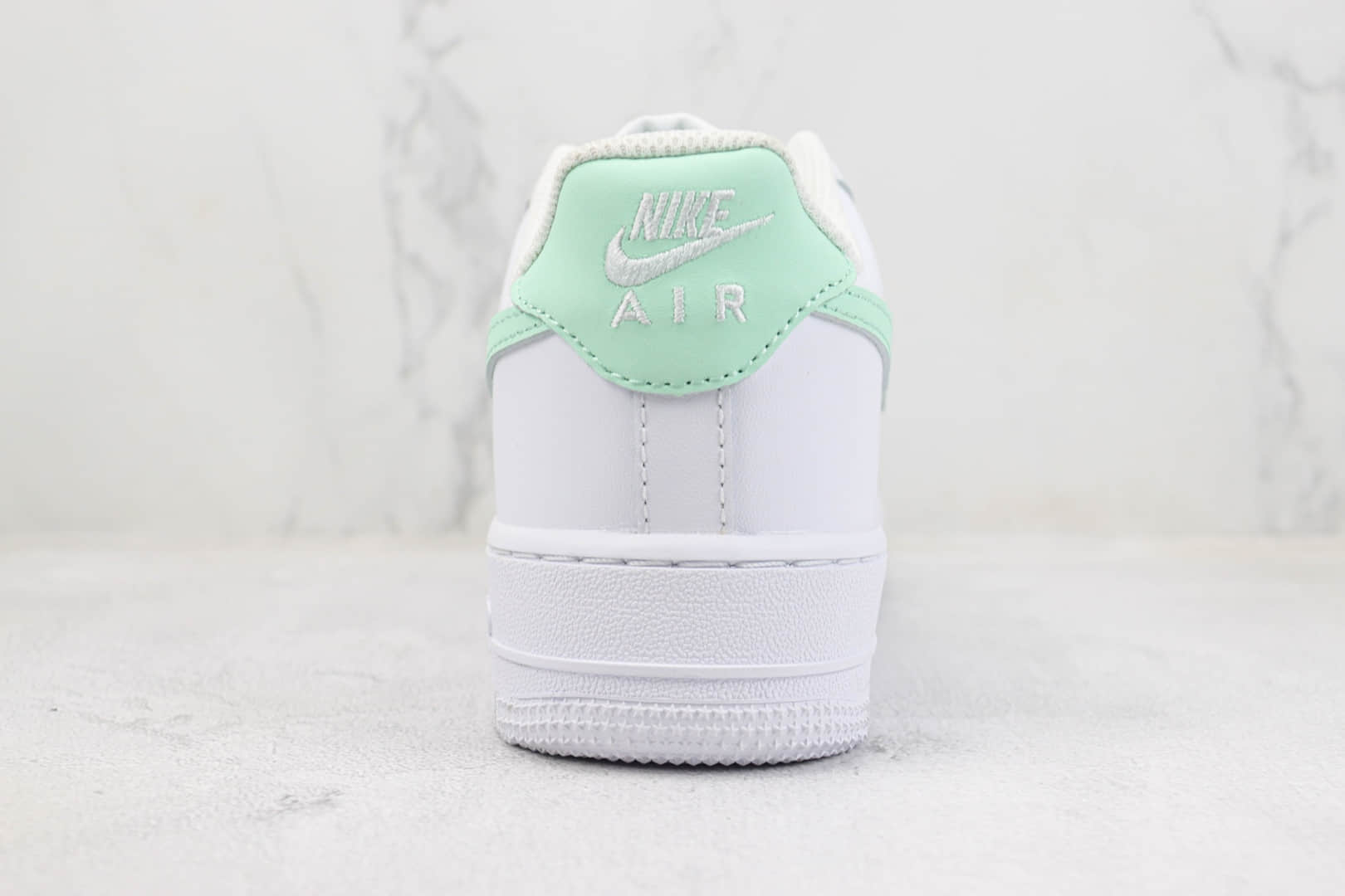 耐克Nike Air Force 1 Low纯原版本空军一号低帮AF1白薄荷绿板鞋 莆田复刻鞋 货号：DX5883-101