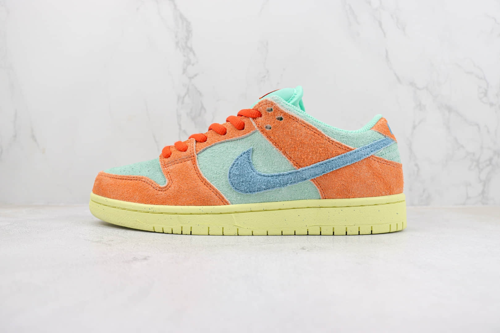 耐克Nike SB Dunk Low纯原版本低帮SB Dunk热带雨林桔蓝麂皮板鞋 莆田耐克货源 货号：DV5429-800