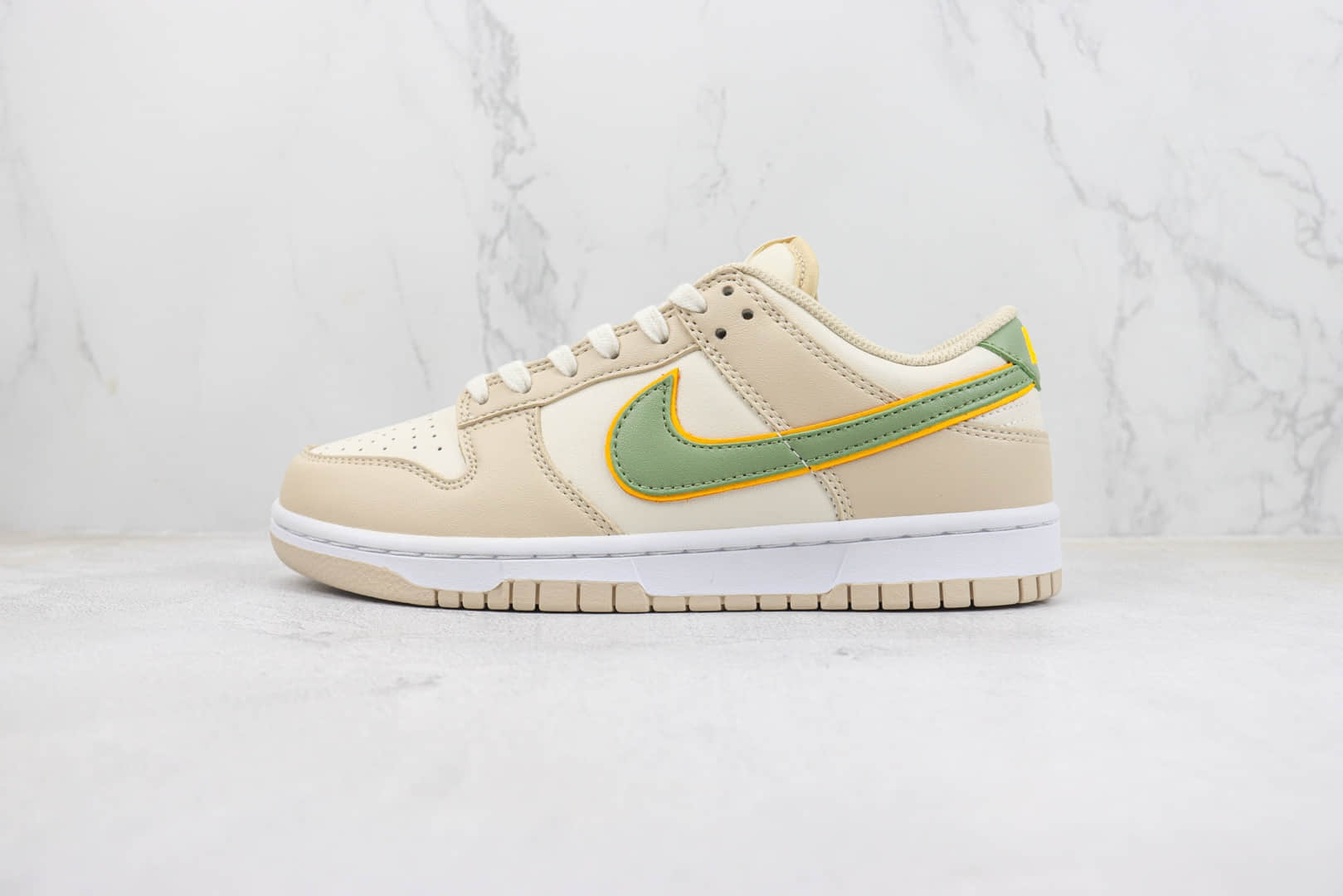 耐克Nike Dunk Low “Light Tan”纯原版本低帮Dunk深浅象牙拼色板鞋 莆田耐克货源 货号：FQ6869-131