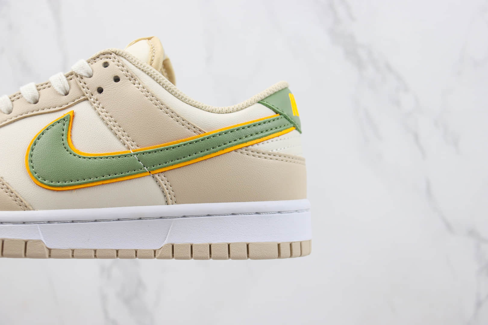 耐克Nike Dunk Low “Light Tan”纯原版本低帮Dunk深浅象牙拼色板鞋 莆田耐克货源 货号：FQ6869-131