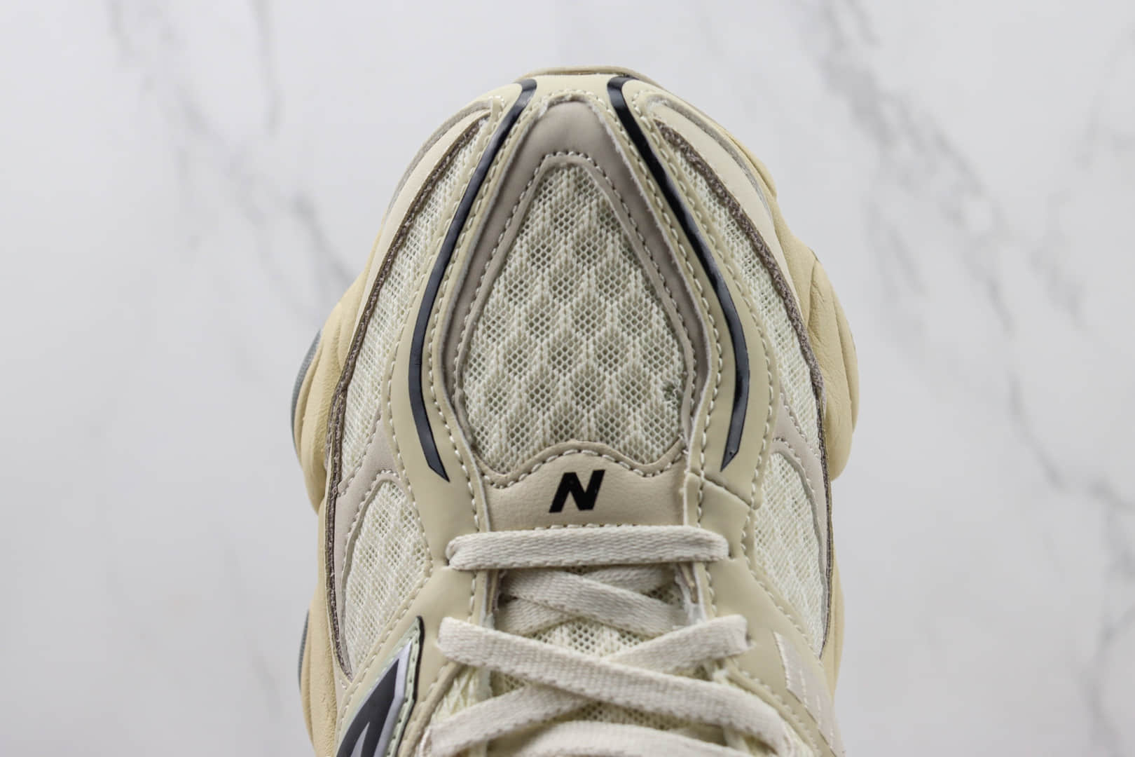 新百伦New Balance 9060纯原版本NB9060米色千禧小象蹄复古老爹鞋 莆田新百伦货源 货号：U9060DUA