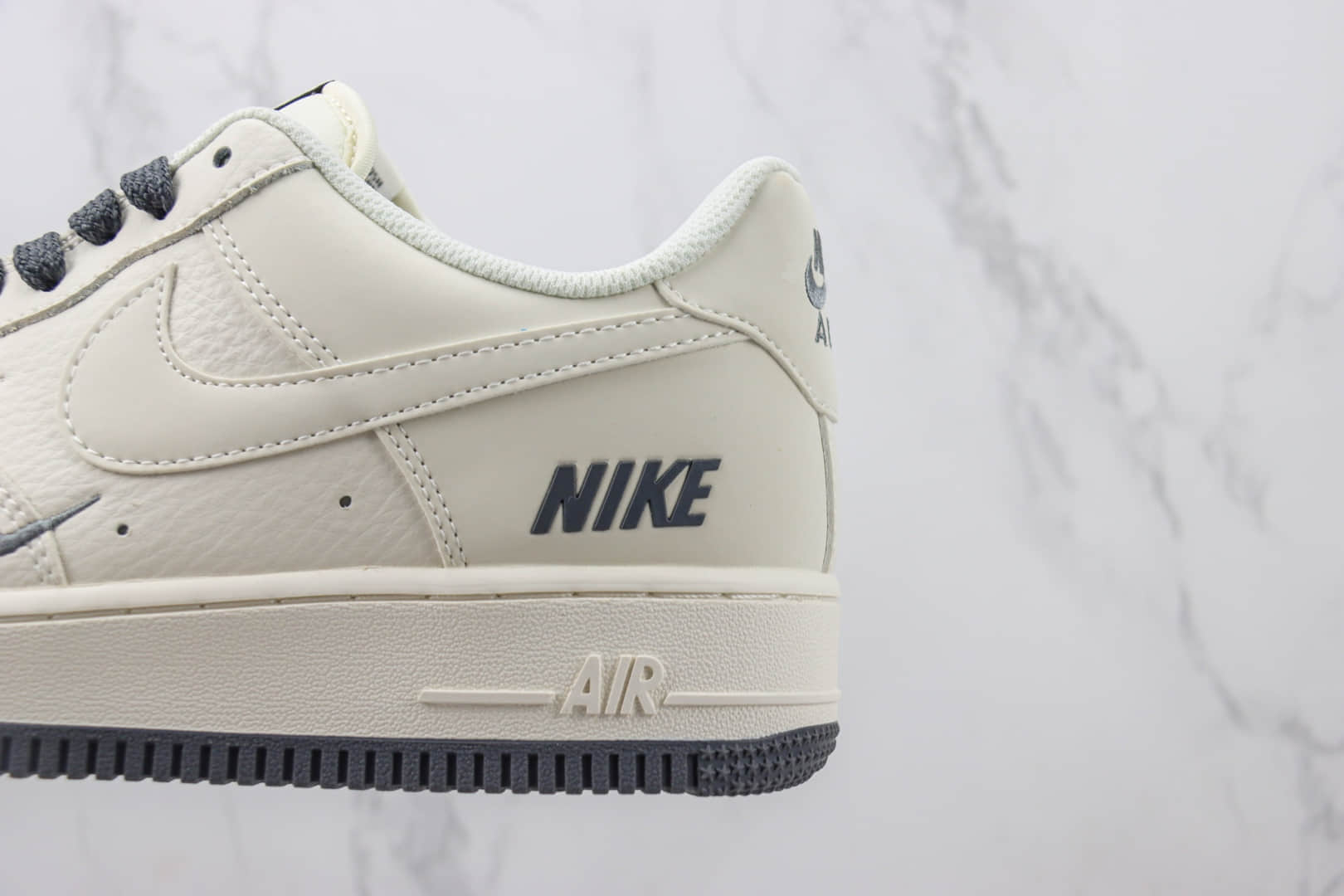 耐克Nike Air Force 1 Low纯原版本空军一号低帮AF1米灰色板鞋 莆田耐克货源 货号：TV2306-253