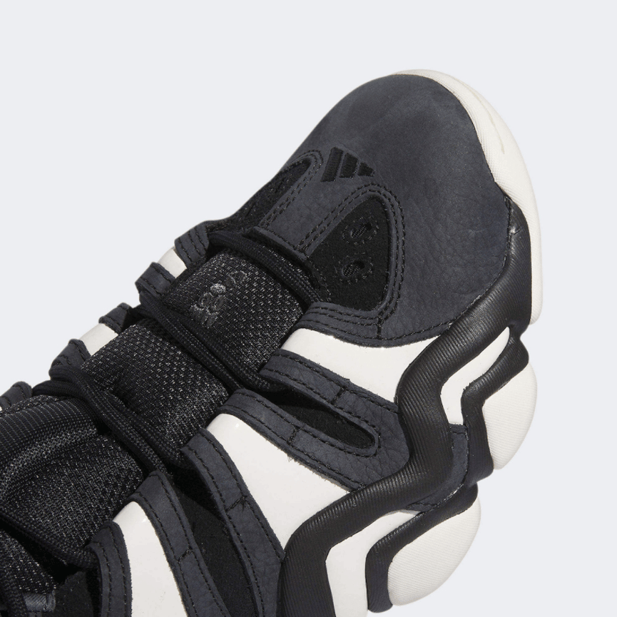 adidas科比初代签名鞋复刻回归！还是经典黑白配色！ 货号：IF2448