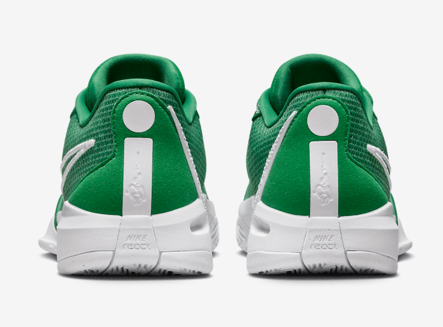 奥利奥or苹果绿？“科比门徒”萨布丽娜签名鞋Nike Sabrina 1新配色曝光！