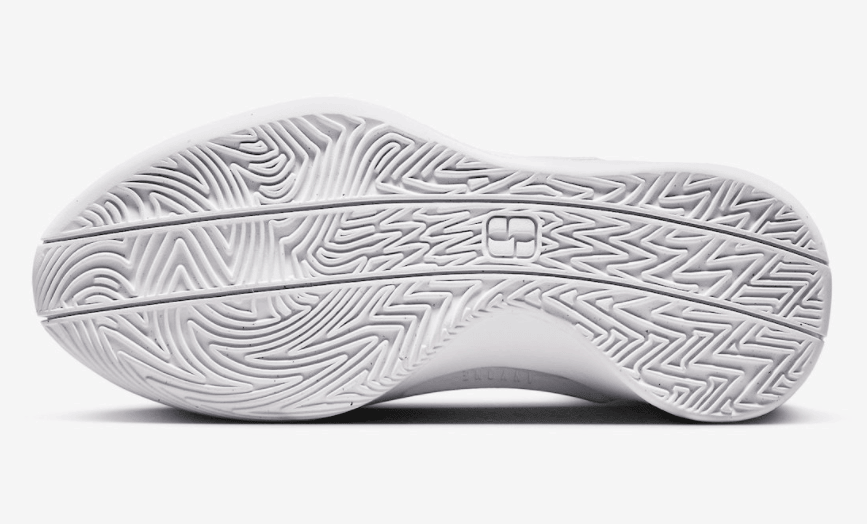 奥利奥or苹果绿？“科比门徒”萨布丽娜签名鞋Nike Sabrina 1新配色曝光！