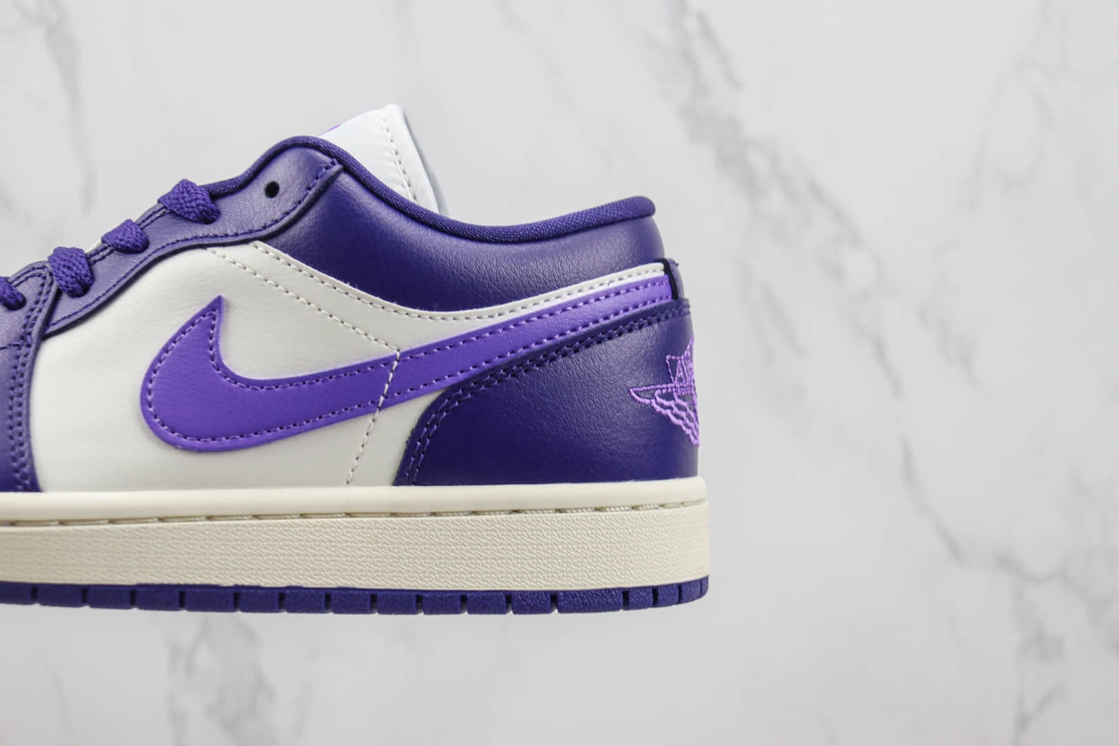 乔丹Air Jordan 1 Low纯原版本低帮AJ1白紫色板鞋 莆田AJ货源 货号：DC0774-502