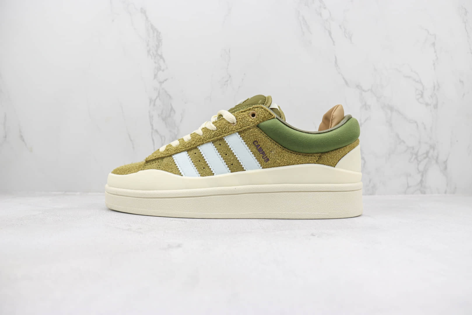阿迪达斯Bad Bunny x adidas Campus “Olive”纯原版本坏痞兔联名苔藓绿复古增高板鞋 莆田阿迪达斯货源 货号：ID7950