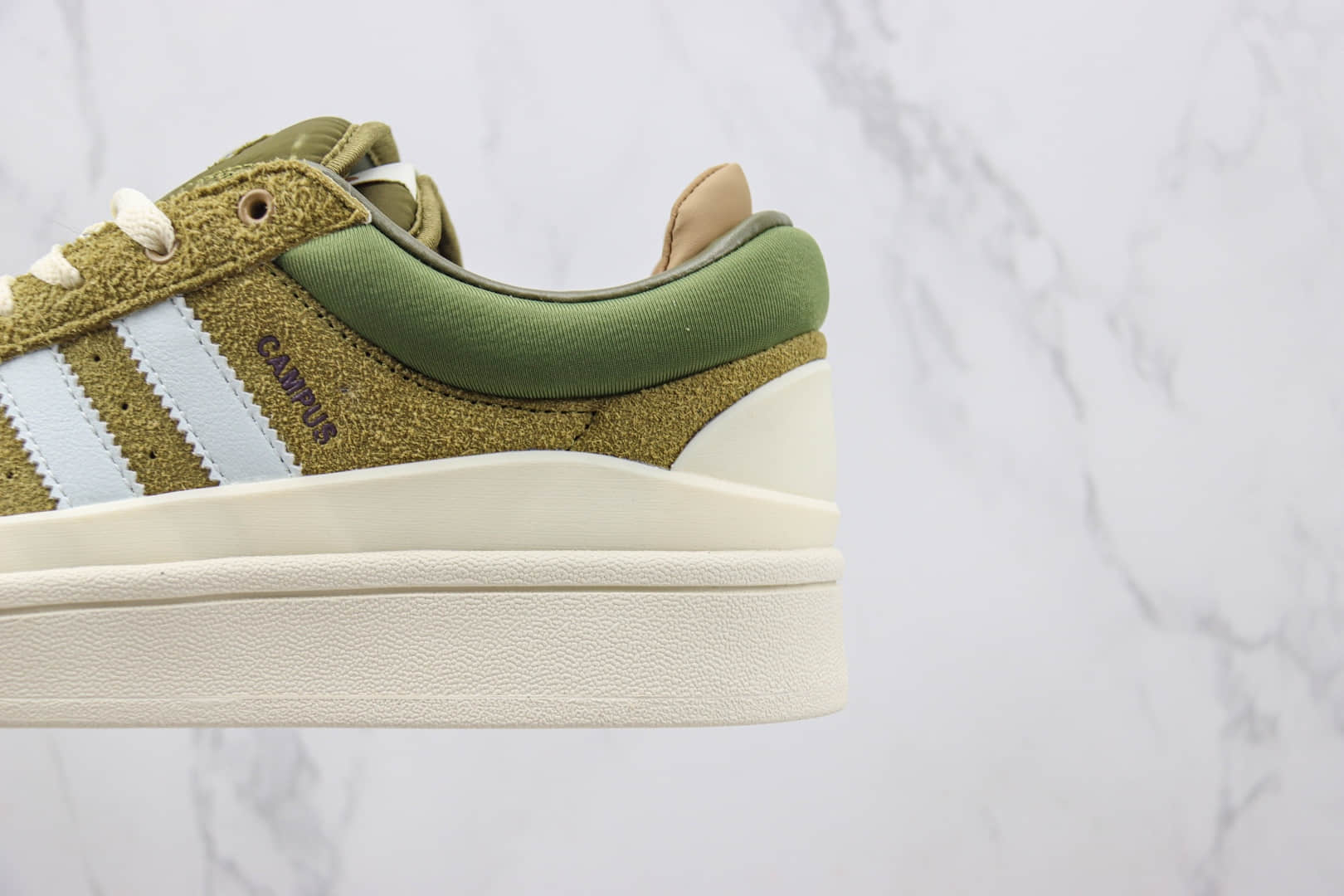 阿迪达斯Bad Bunny x adidas Campus “Olive”纯原版本坏痞兔联名苔藓绿复古增高板鞋 莆田阿迪达斯货源 货号：ID7950