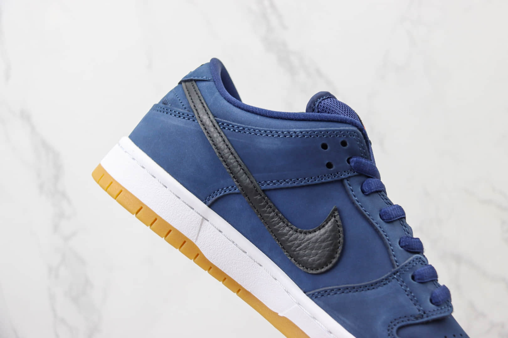 耐克Nike SB Dunk Low “Navy Gum”纯原版本低帮SB Dunk午夜海军蓝生胶板鞋 莆田耐克货源 货号：CW7463-401