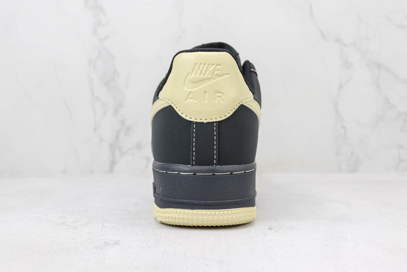 耐克Nike Air Force 1 Low纯原版本低帮空军一号AF1黑黄缝线板鞋 莆田耐克货源 货号：DH5696-227