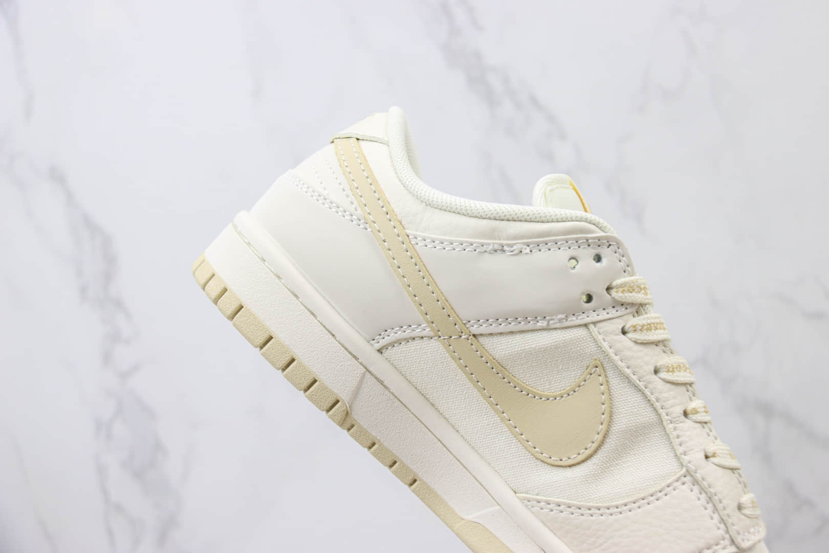 耐克Nike SB Dunk Low纯原版本TS联名SB Dunk米白卡其帆布低帮板鞋 莆田耐克代理 货号：DD1391-133