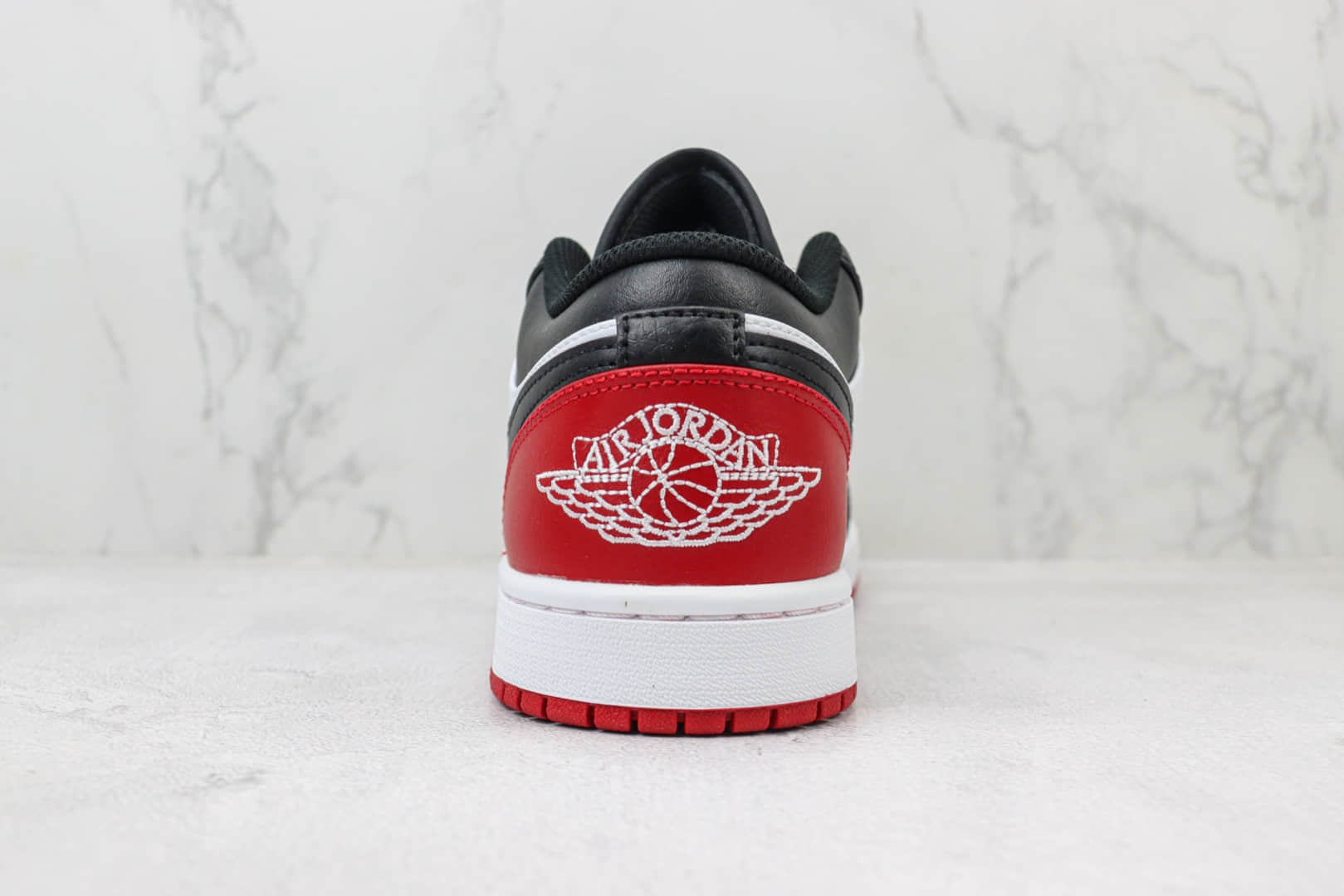 乔丹Air Jordan 1 Low “Bred Toe”纯原版本低帮AJ1黑红脚趾篮球鞋 莆田AJ货源 货号：553558-161