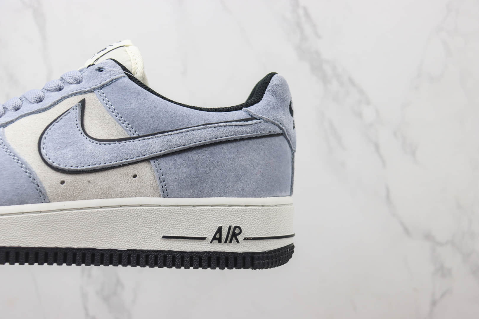 耐克Nike Air Force 1 Low纯原版本空军一号低帮AF1麂皮雾霾蓝板鞋 莆田耐克货源 货号：LF8989-444