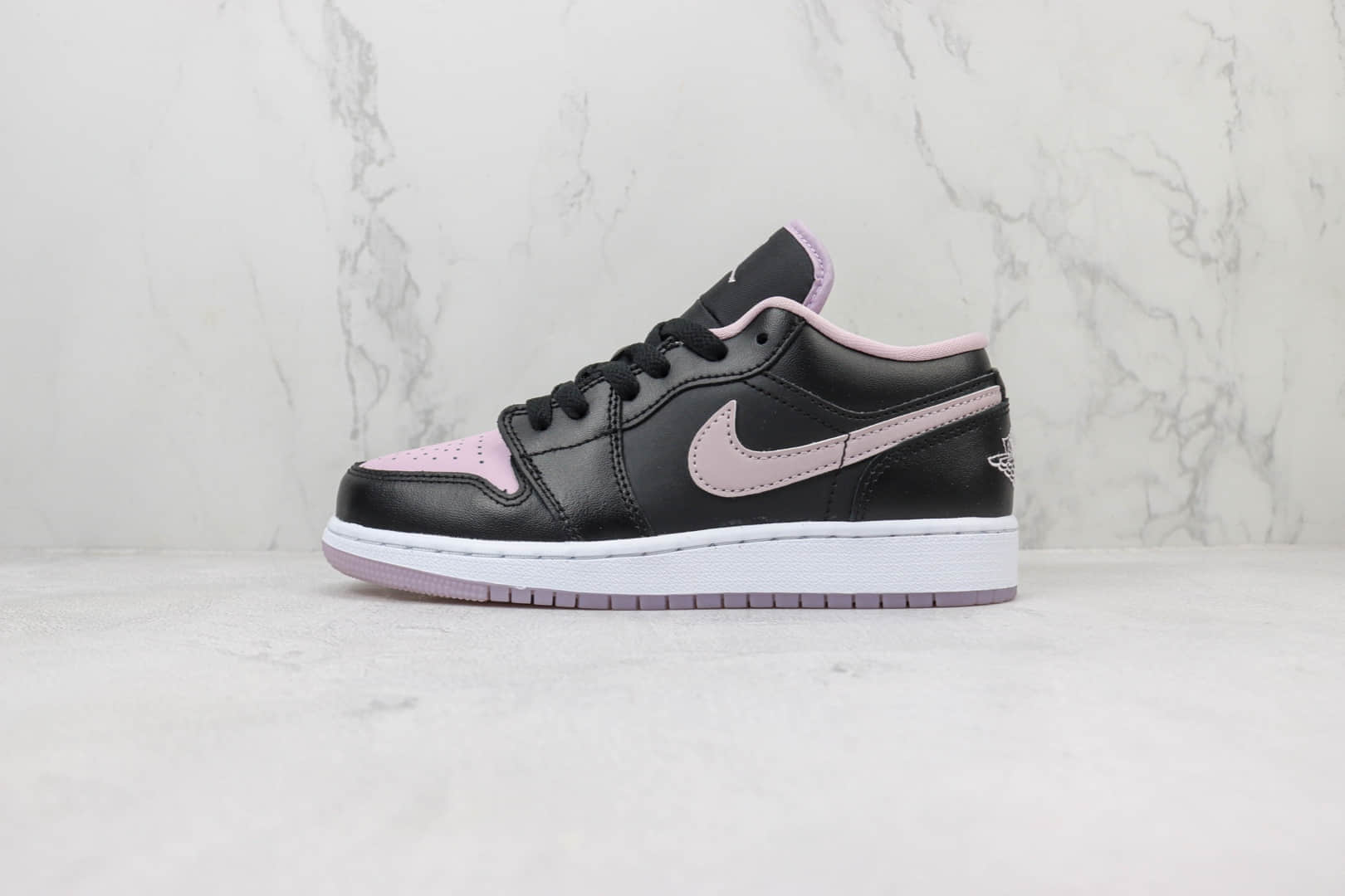 乔丹Air Jordan 1 Low纯原版本低帮AJ1黑粉篮球鞋 莆田AJ货源 货号：DV1333-051