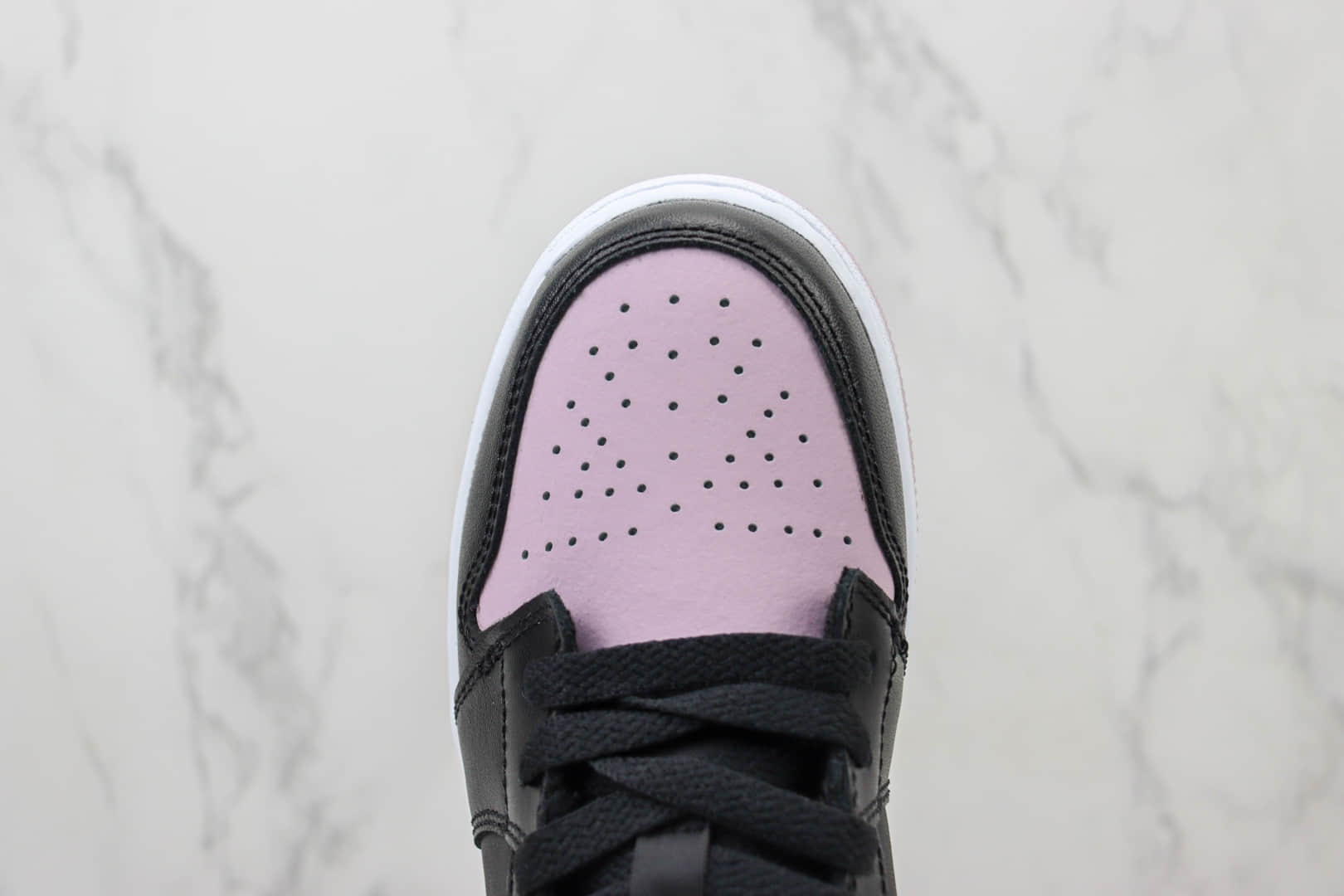 乔丹Air Jordan 1 Low纯原版本低帮AJ1黑粉篮球鞋 莆田AJ货源 货号：DV1333-051