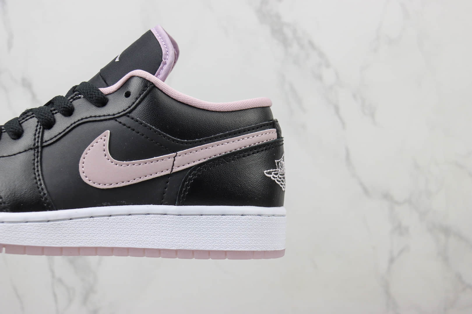 乔丹Air Jordan 1 Low纯原版本低帮AJ1黑粉篮球鞋 莆田AJ货源 货号：DV1333-051