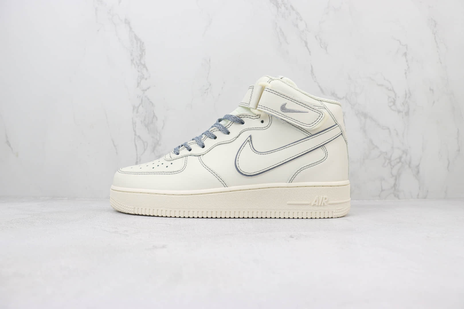 耐克Nike Air Force 1 Mid纯原版本空军一号中帮AF1米灰满天星板鞋 莆田耐克工厂 货号：BY6899-691