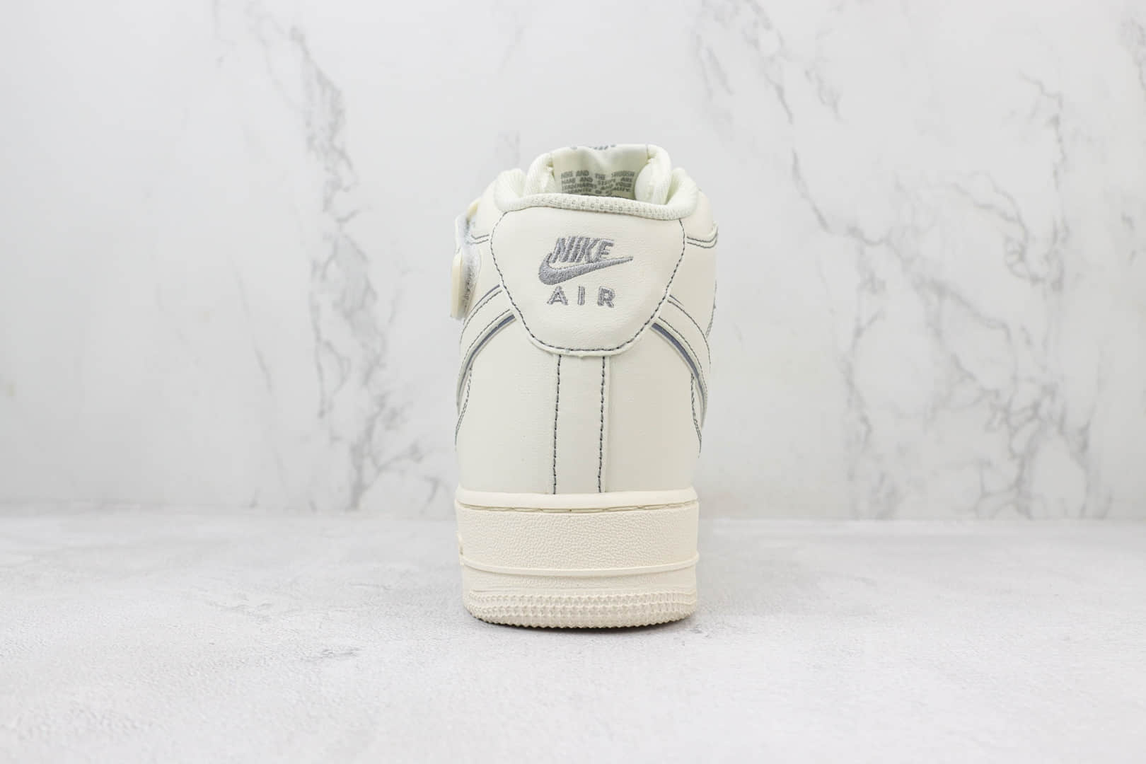 耐克Nike Air Force 1 Mid纯原版本空军一号中帮AF1米灰满天星板鞋 莆田耐克工厂 货号：BY6899-691
