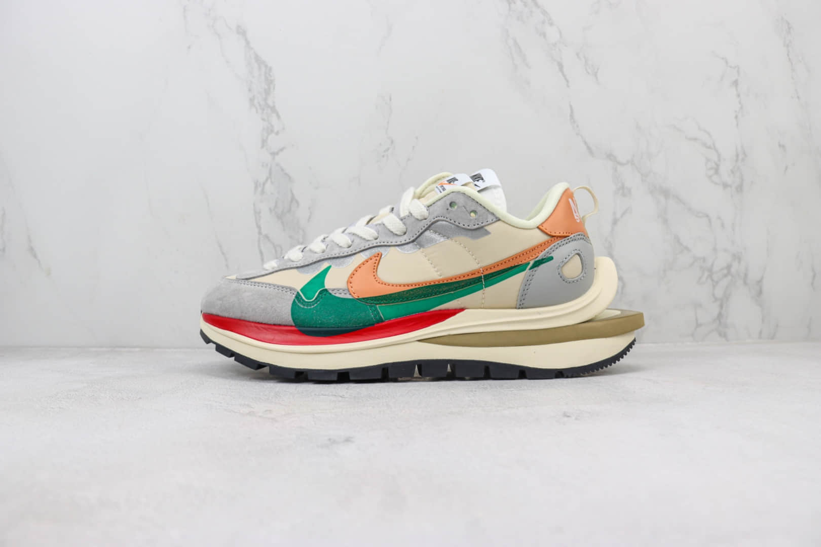 耐克Sacai x Nike VaporWaffle 3.0纯原版本华夫鞋3.0米桔色走秀鞋 莆田耐克货源 货号：DD1875-107