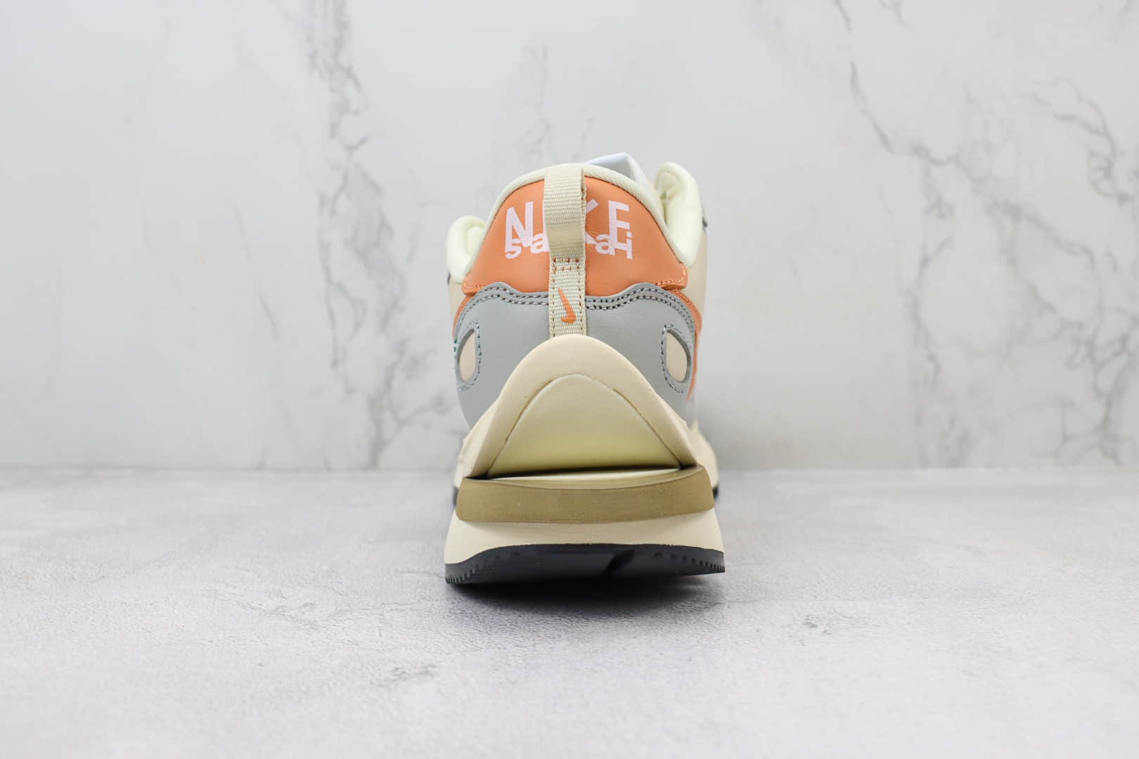 耐克Sacai x Nike VaporWaffle 3.0纯原版本华夫鞋3.0米桔色走秀鞋 莆田耐克货源 货号：DD1875-107