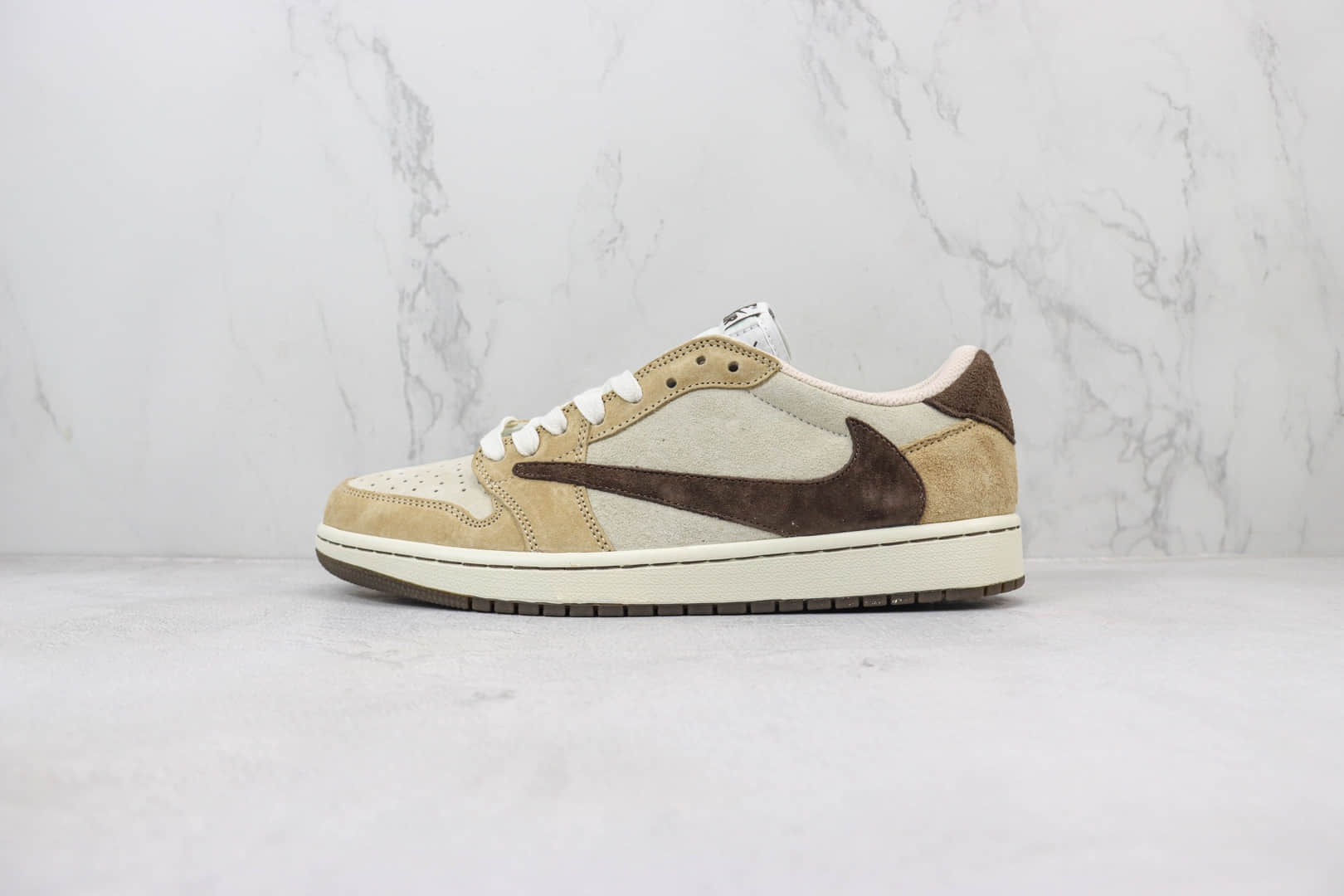 乔丹Travis Scott x Air Jordan 1 Low纯原版本TS联名低帮AJ1卡其黄摩卡棕反钩篮球鞋 莆田AJ货源 货号：DM7866-111