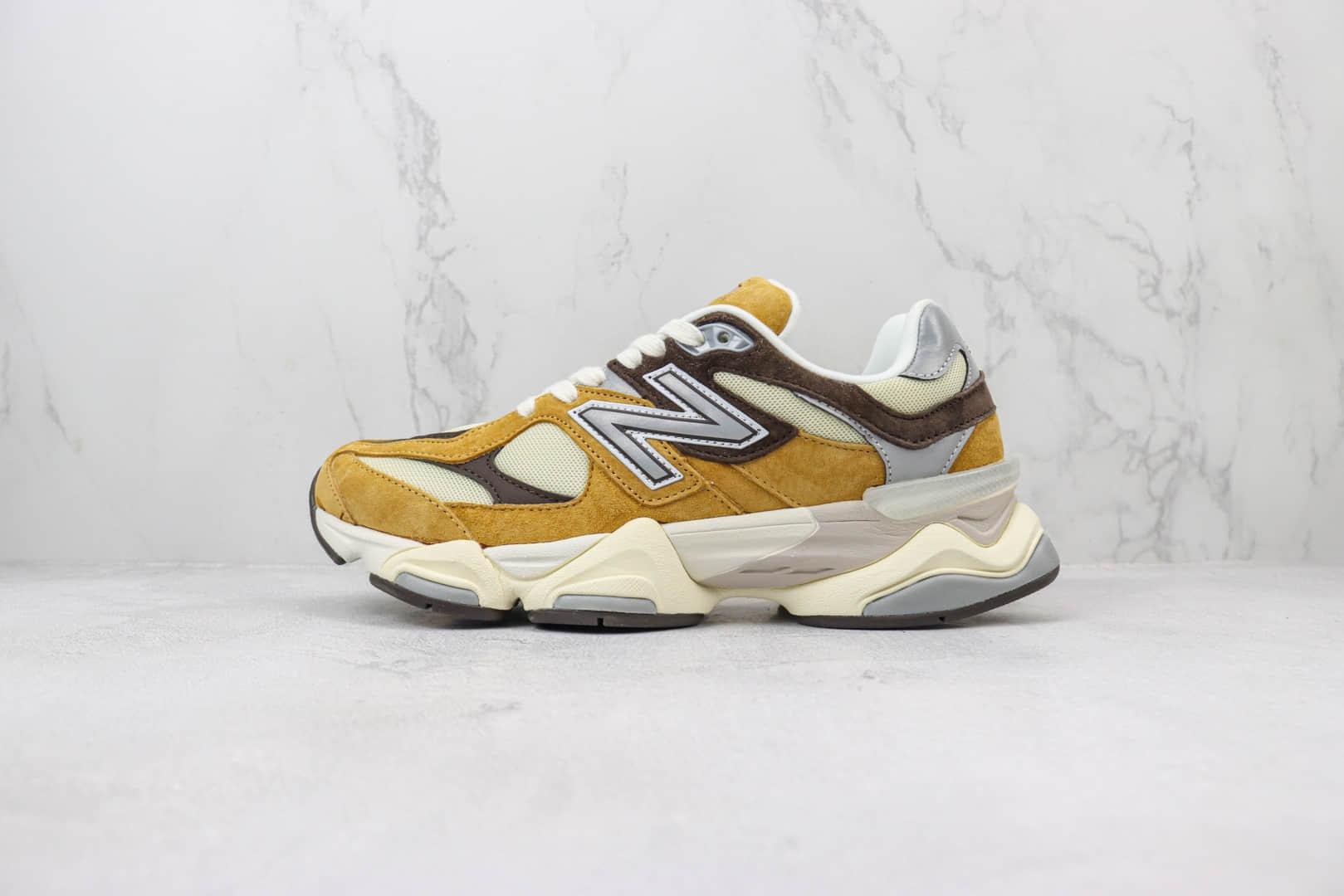 新百伦New Balance 9060纯原版本NB9060黄棕色复古跑鞋 莆田新百伦货源 货号：U9060WOR