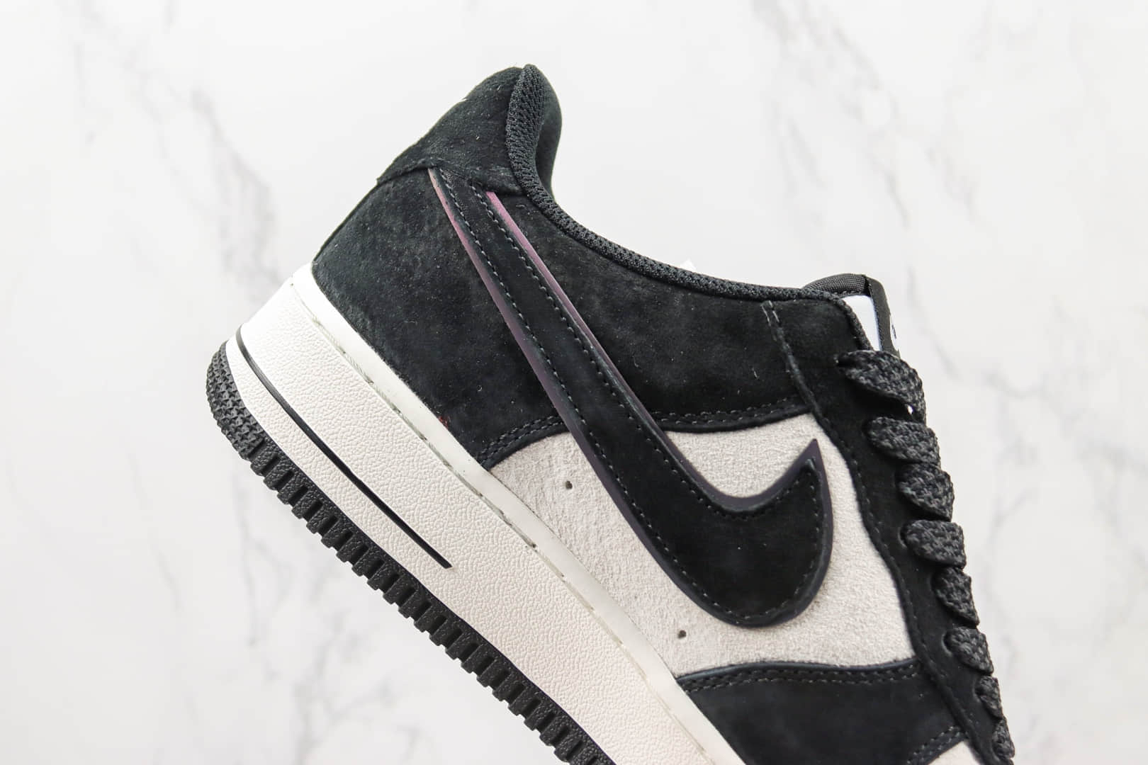 耐克Nike Air Force 1纯原版本空军一号低帮AF1黑白麂皮板鞋 莆田天花板AF1 货号：MX0820-502