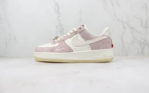 耐克Nike Air Force 1 Low纯原版本空军一号低帮AF1白粉麂皮板鞋 莆田耐克批发 货号：FZ5066-111