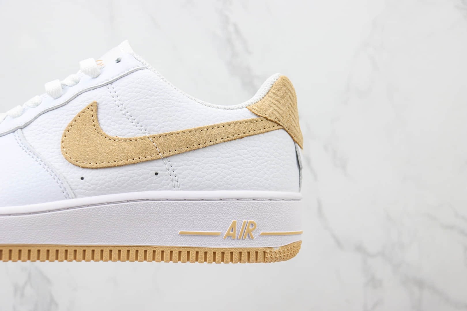 耐克Nike Air Force 1 Low纯原版本空军一号低帮AF1白卡其板鞋 莆田耐克工厂 货号：CN2873-103