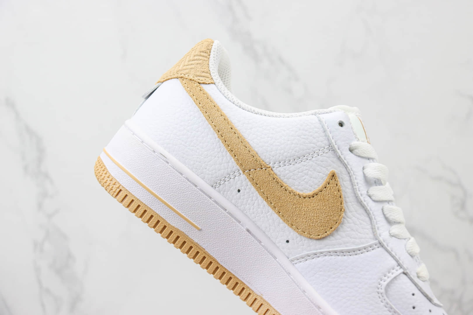 耐克Nike Air Force 1 Low纯原版本空军一号低帮AF1白卡其板鞋 莆田耐克工厂 货号：CN2873-103