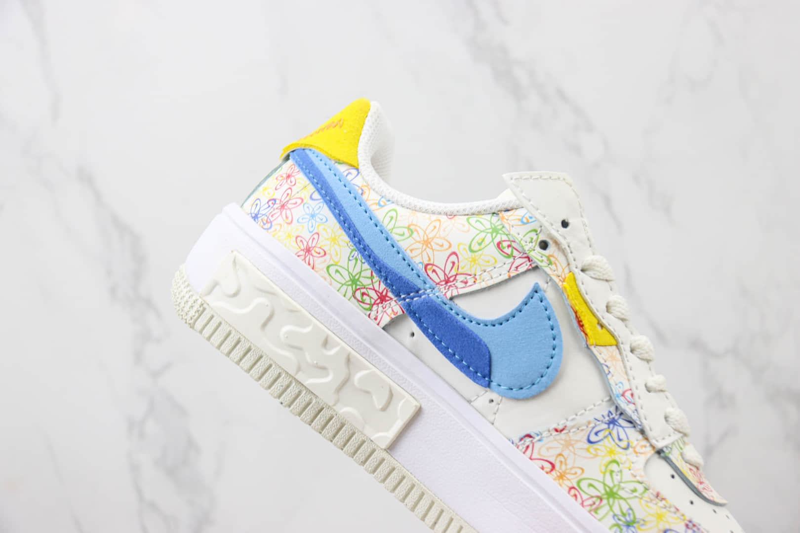 耐克Nike Air Force 1 纯原版本空军一号AF1丰塔卡系列花卉主题板鞋 莆田天花板AF1 货号：DV3211-100