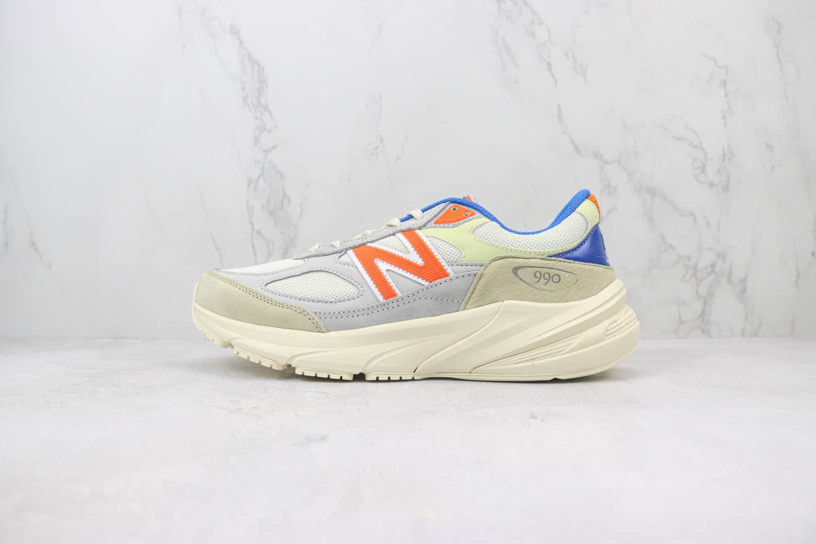 新百伦Kith X Madison Square Garden x New Balance 990V6纯原版本NB990V6尼克斯米灰蓝橙复古跑鞋 莆田新百伦货源 货号：U990KN6