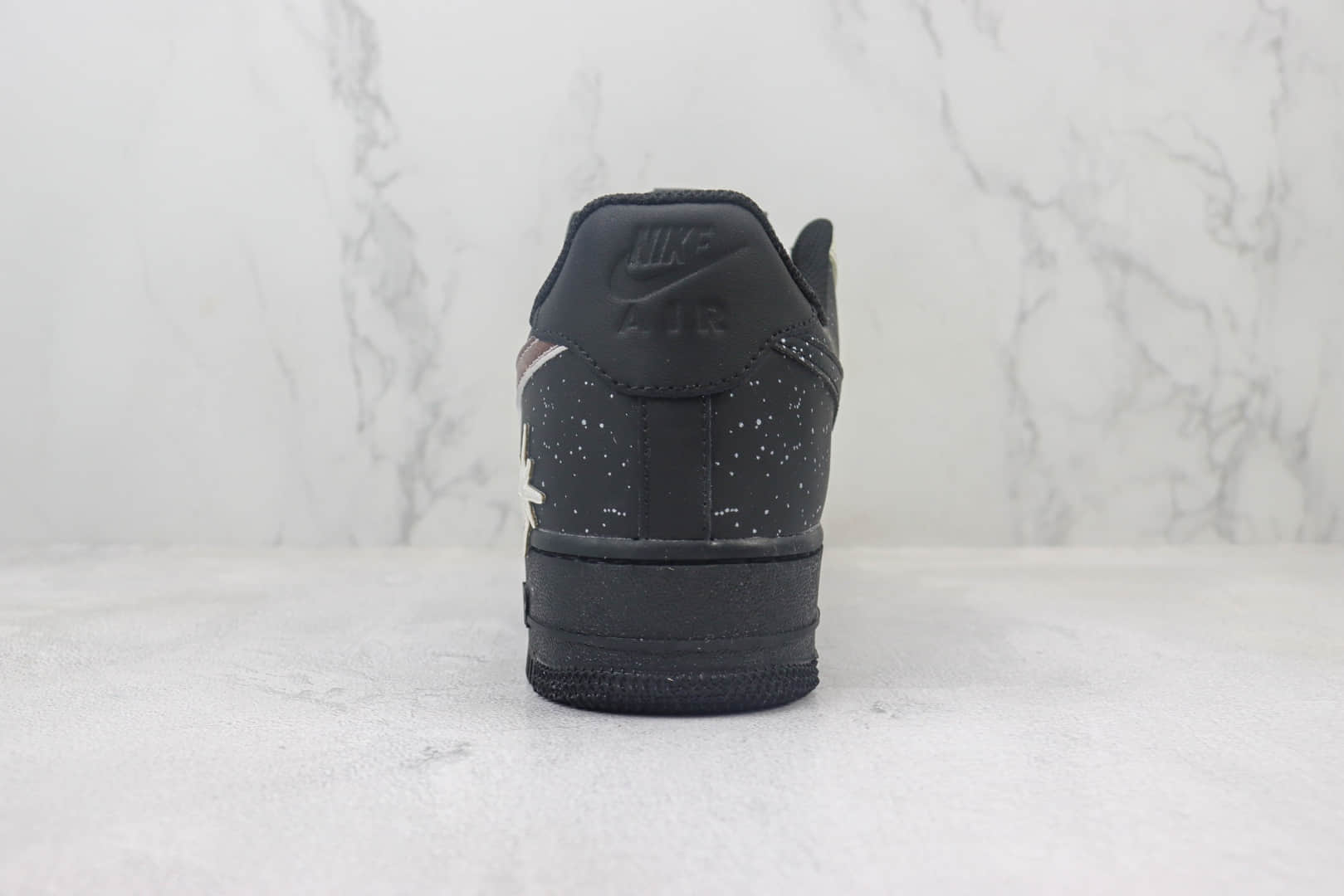 耐克Nike Air Force 1 Low纯原版本空军一号低帮AF1星空波点板鞋 莆田耐克工厂 货号：DH2920-001