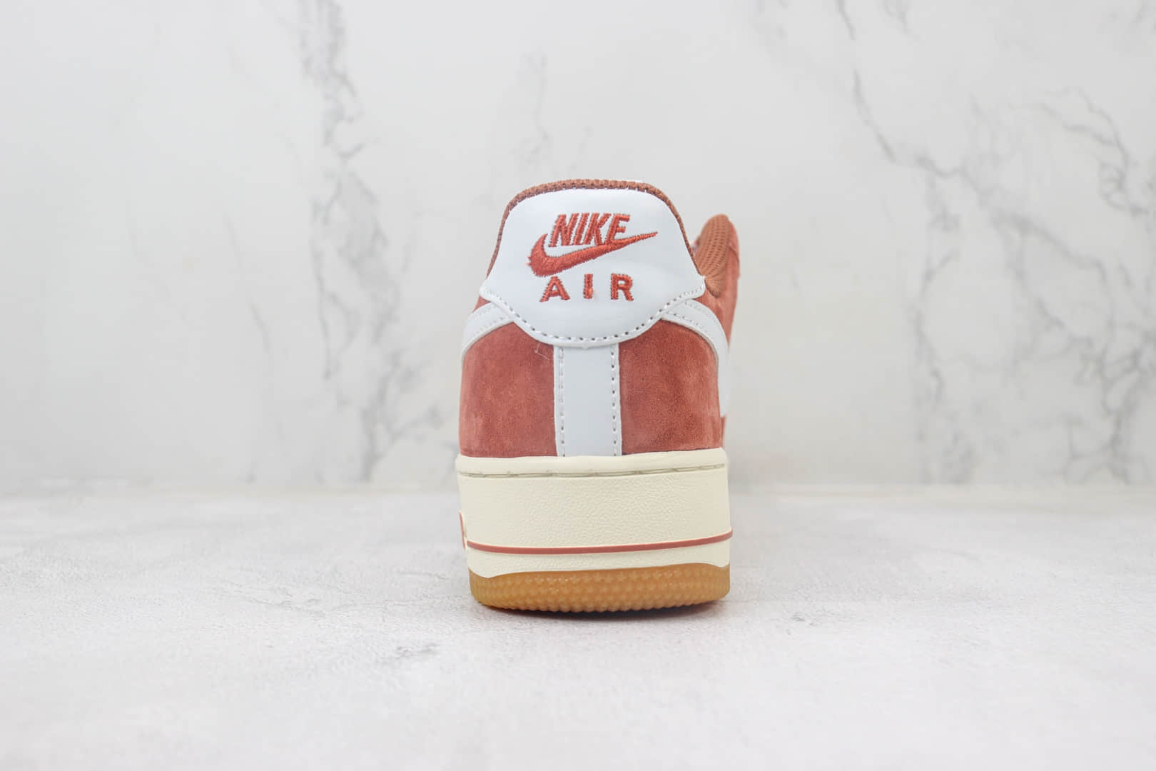 耐克Nike Air Force 1 Low纯原版本空军一号低帮AF1红棕麂皮板鞋 莆田耐克工厂 货号：AV0383-221