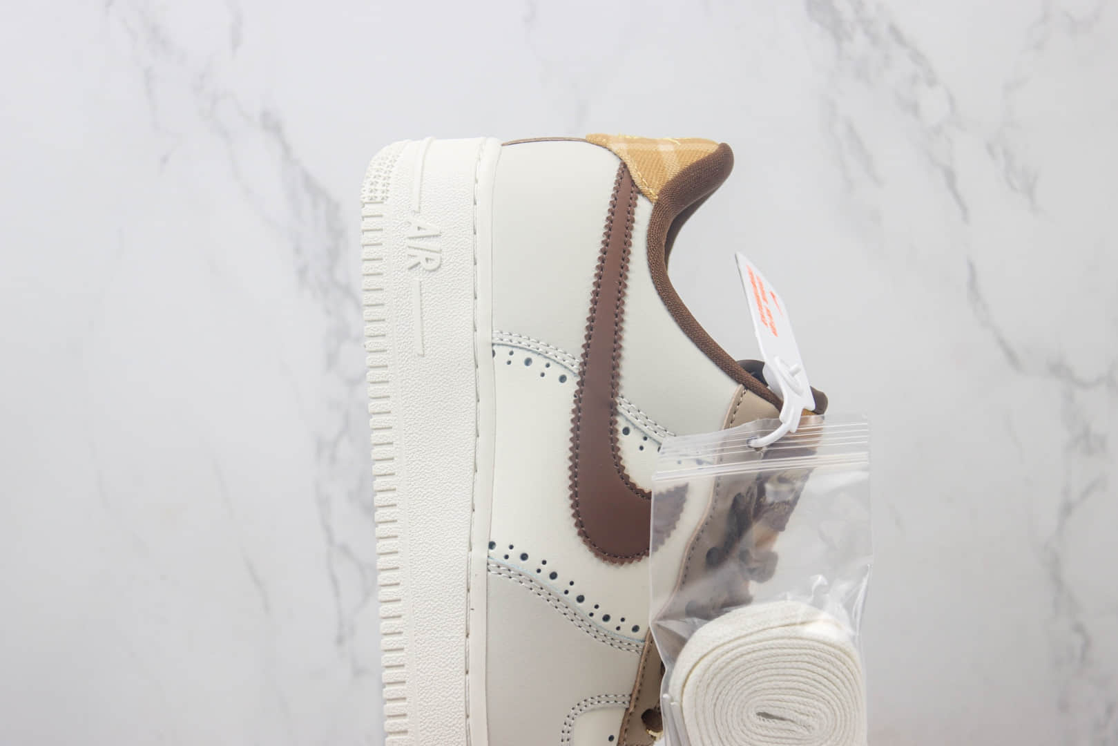 耐克Nike Air Force 1 Low纯原版本空军一号低帮AF1白灰棕板鞋 莆田天花板AF1 货号：FV3702-121