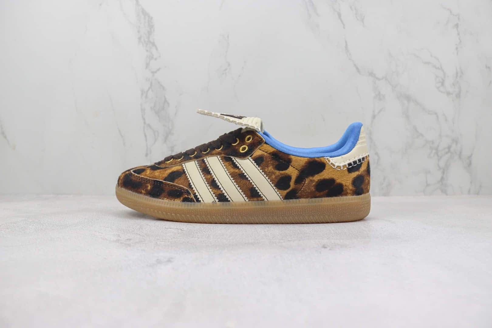 阿迪达斯Wales Bonner x adidas Originals Samba Pony Tonal纯原版本三叶草桑巴马毛豹纹德训鞋 莆田阿迪达斯货源 货号：IE0578