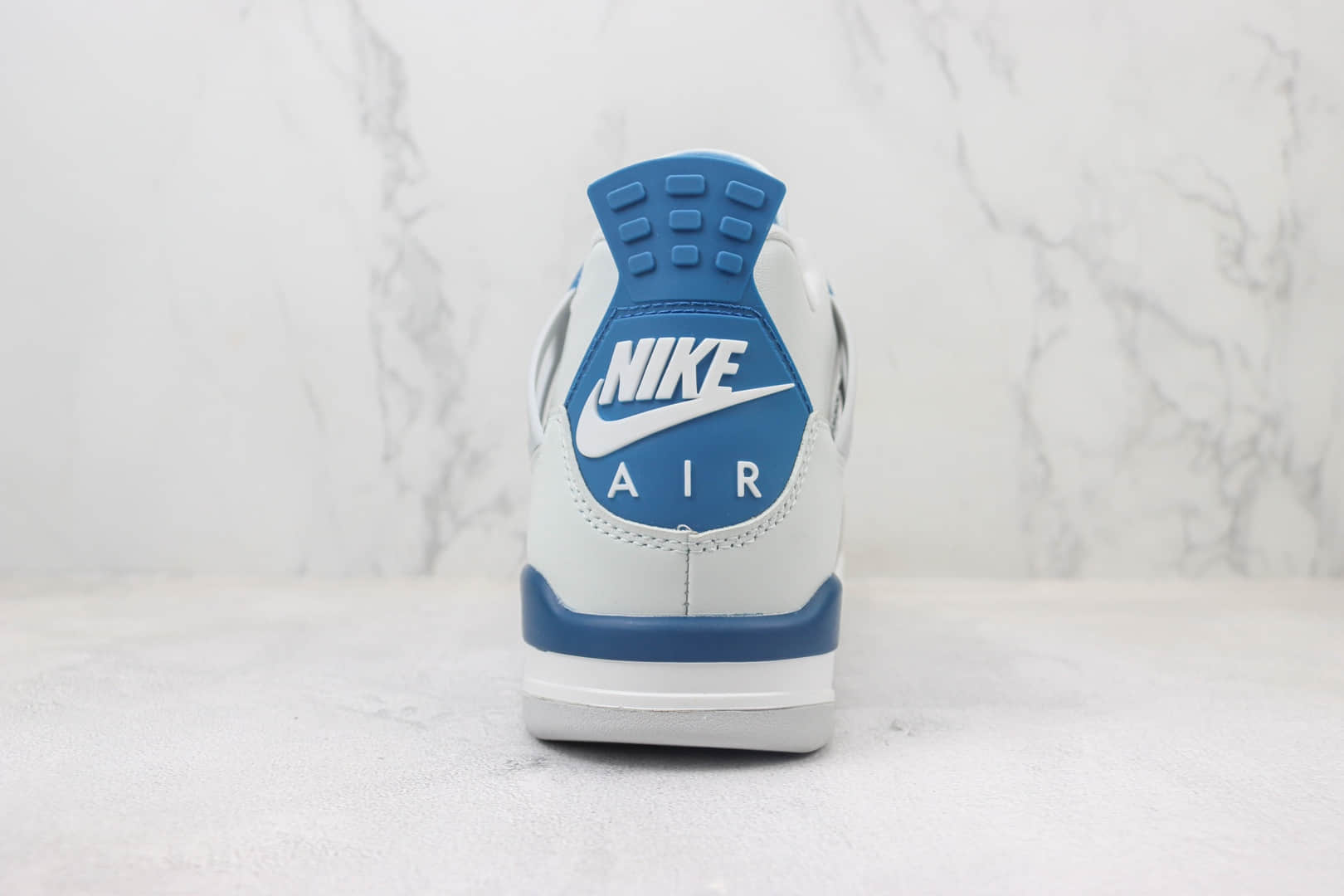 乔丹Air Jordan 4 “Military Blue”纯原版本元年AJ4白蓝灰篮球鞋 莆田复刻鞋货源 货号：FV5029-141