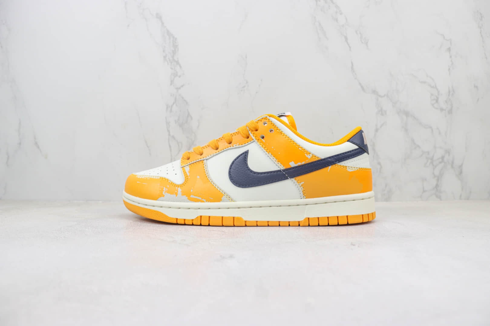 耐克Nike Dunk Low “Wear and Tear”纯原版本低帮Dunk白橙做旧板鞋 莆田耐克货源 货号：FN3418-100