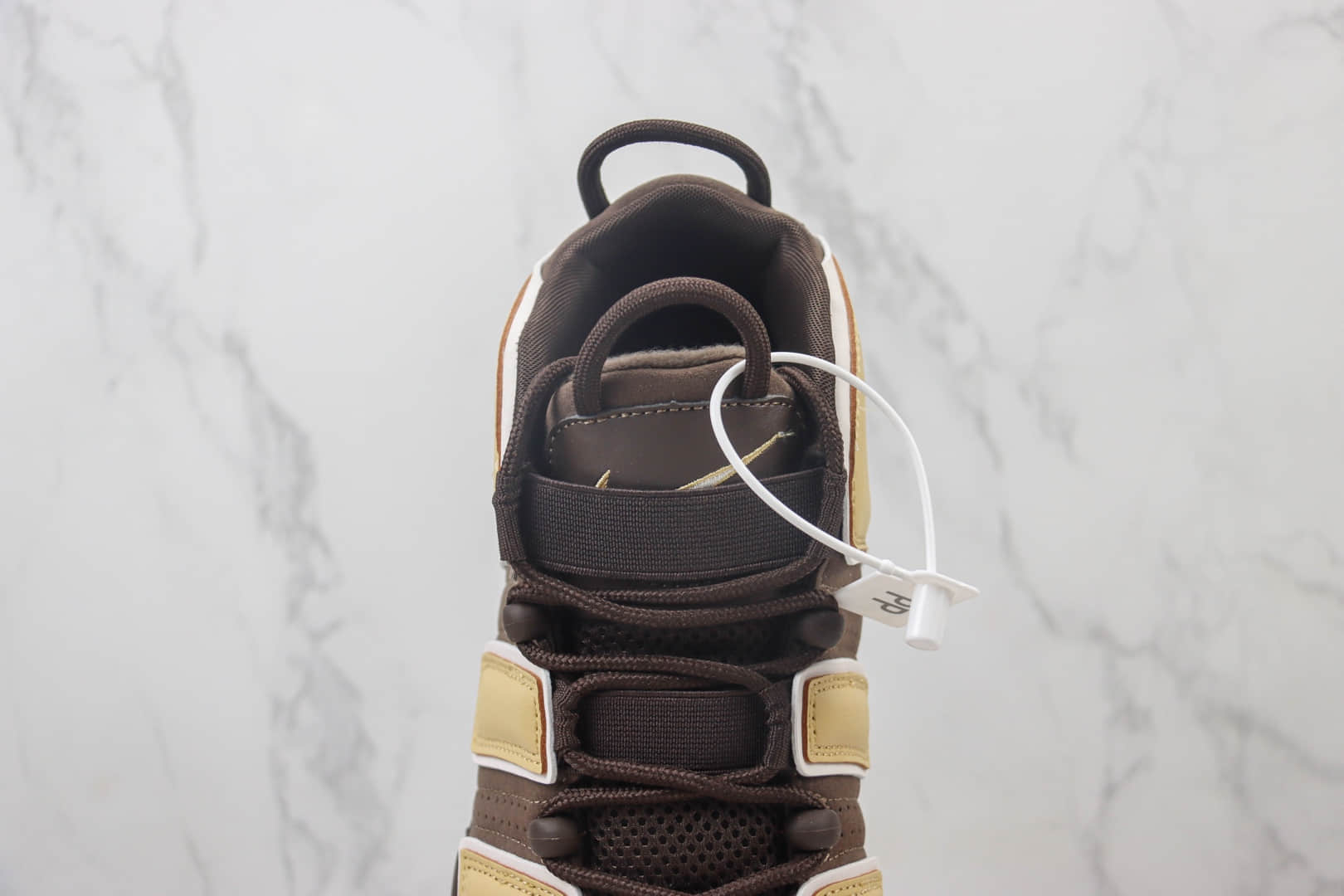 耐克Nike Air More Uptempo纯原版本皮蓬大AIR巧克力棕复古篮球鞋 莆田耐克代理 货号：FB8883-200